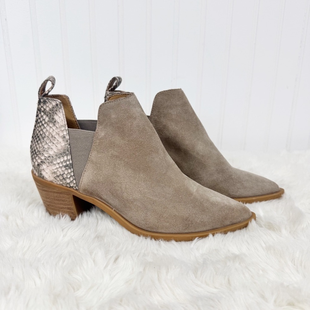 New DOLCE VITA Sonnie Taupe Suede Ankle Boot Bootie Size 7.5 Snakeskin Print‎